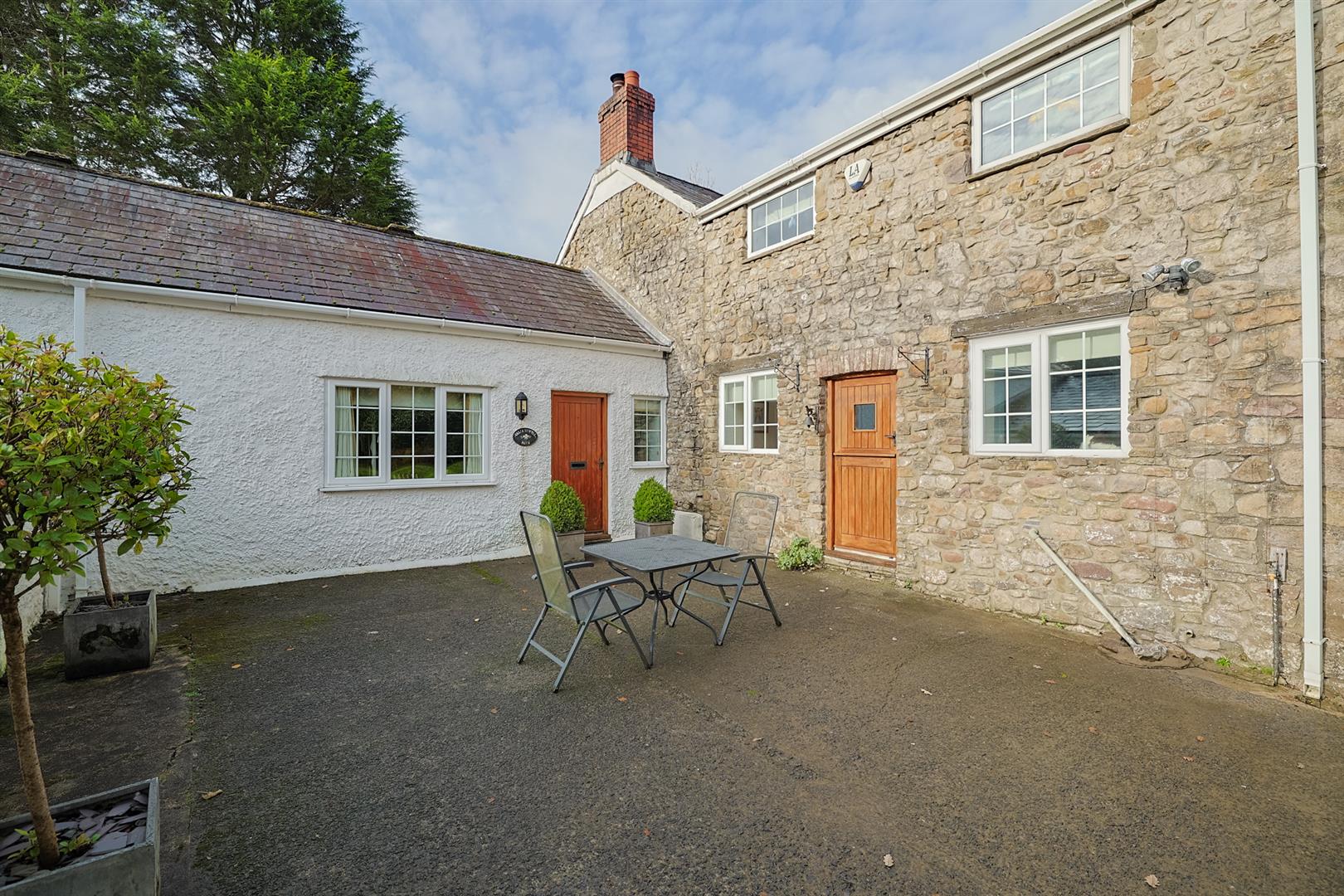 Gellidywyll Farm, Olchfa Lane, Sketty, Swansea, SA2 8QQ